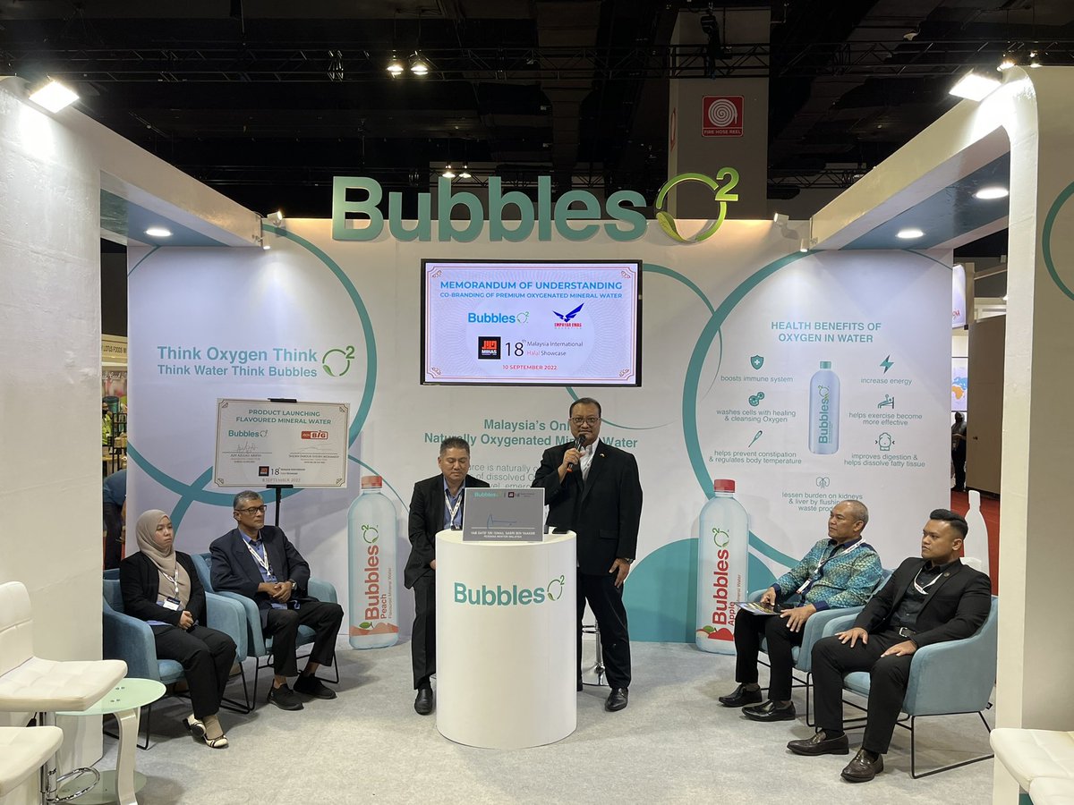 firdausonnie's tweet photo. Towards more achievements & success together.
#EmpayarEmasMarketing
#BubblesO2
#MemorandumOfUnderstanding https://t.co/mrohLCrNMU