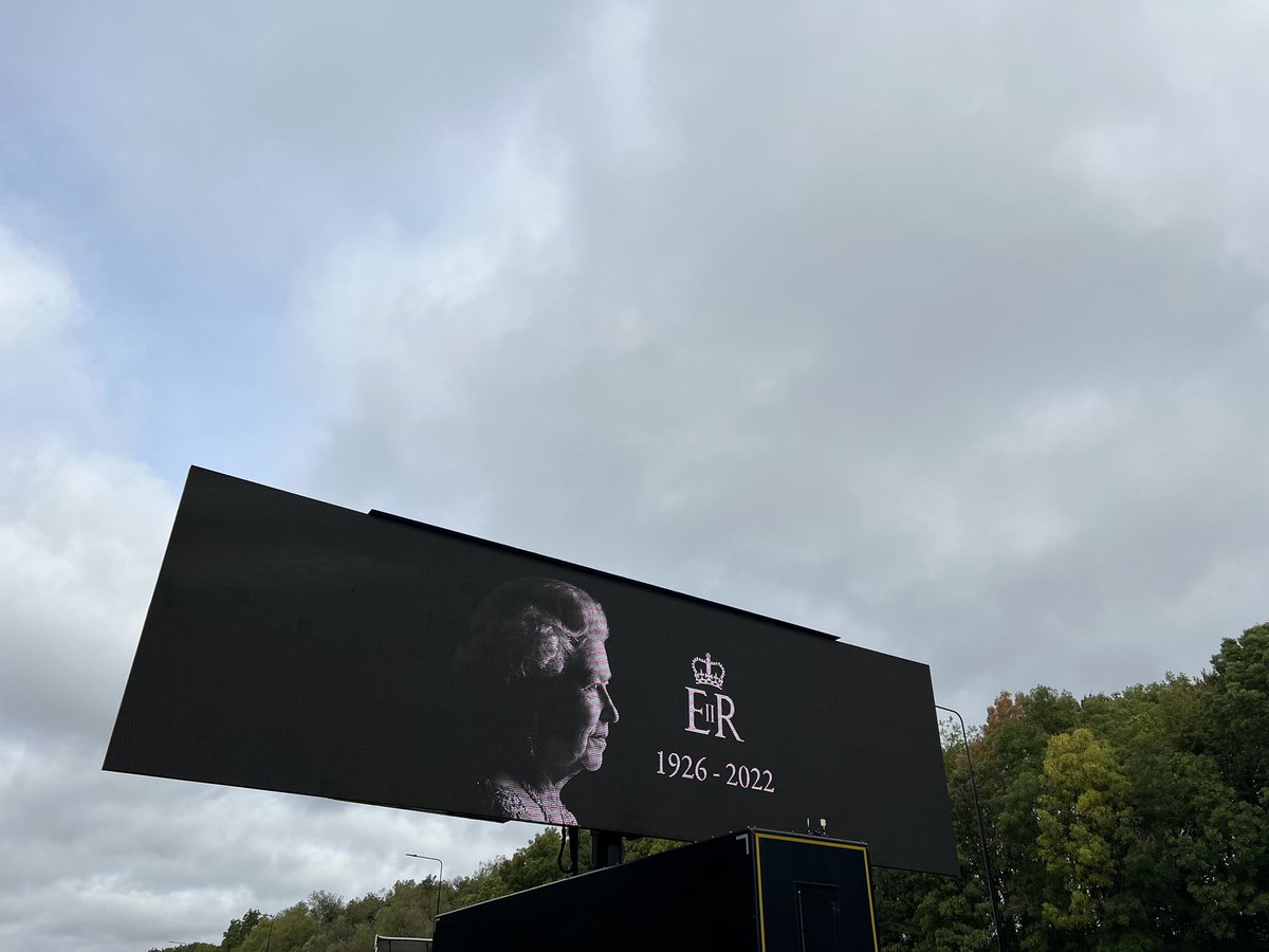 HelenKM22's tweet image. Fab day at the #GreatNorthRun with @SAK7 Now for the long drive home….getting out of the 🚘 could be fun! Well done to all running particularly those raising money for so many great causes, including @nationaltrust