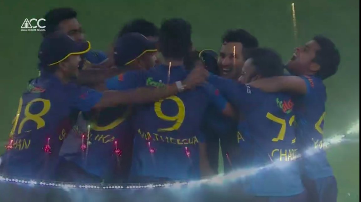 KasthuriShankar's tweet photo. Well Done Sri Lanka. The Asia Cup was taken from Sri Lanka to UAE, but Dasun's boys made sure to take it back . Poetic justice.
#SLvsPAK  #AsiaCup2022Final https://t.co/dN5iMIwD9F