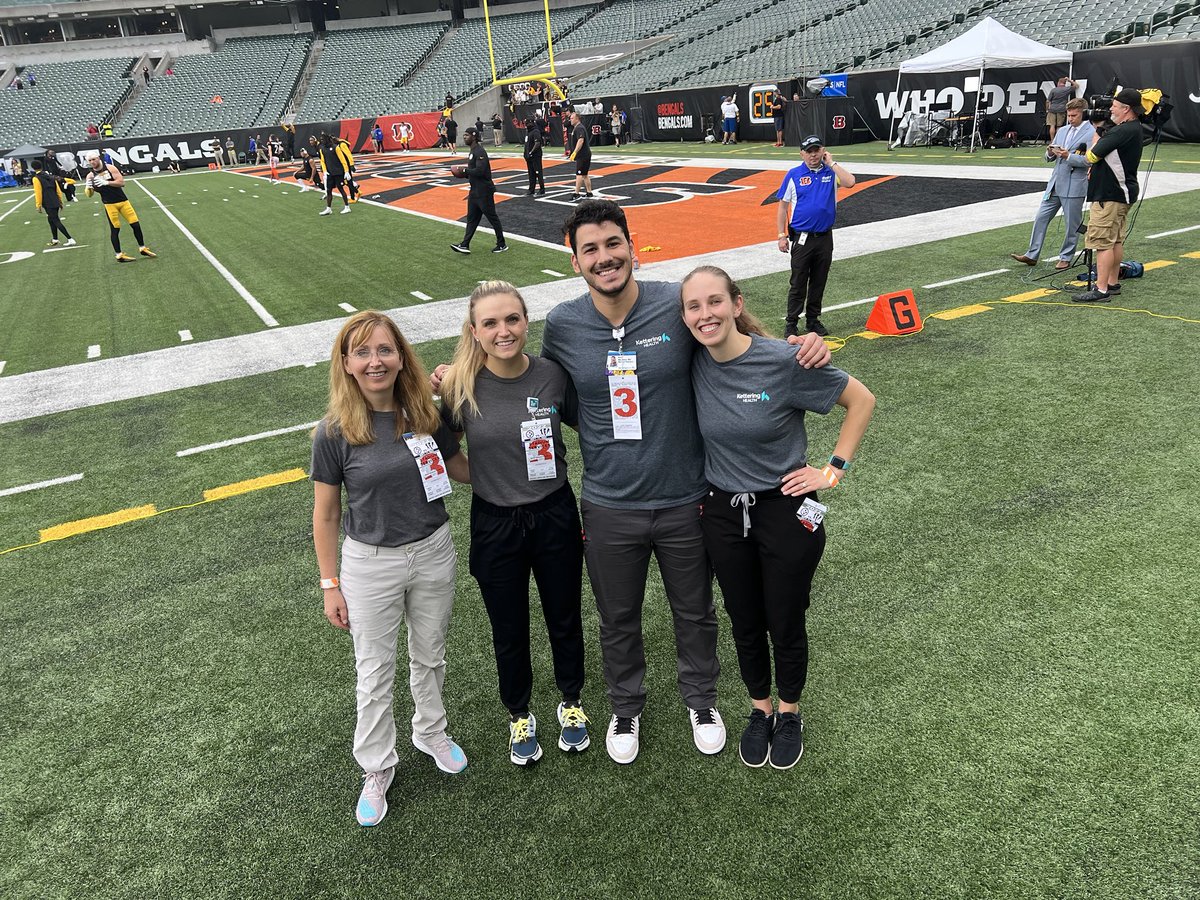 NancyPookMD's tweet photo. Your Bengals medical team is ready!  #WhoDey #RuletheJungle https://t.co/O8D0DvEFm5