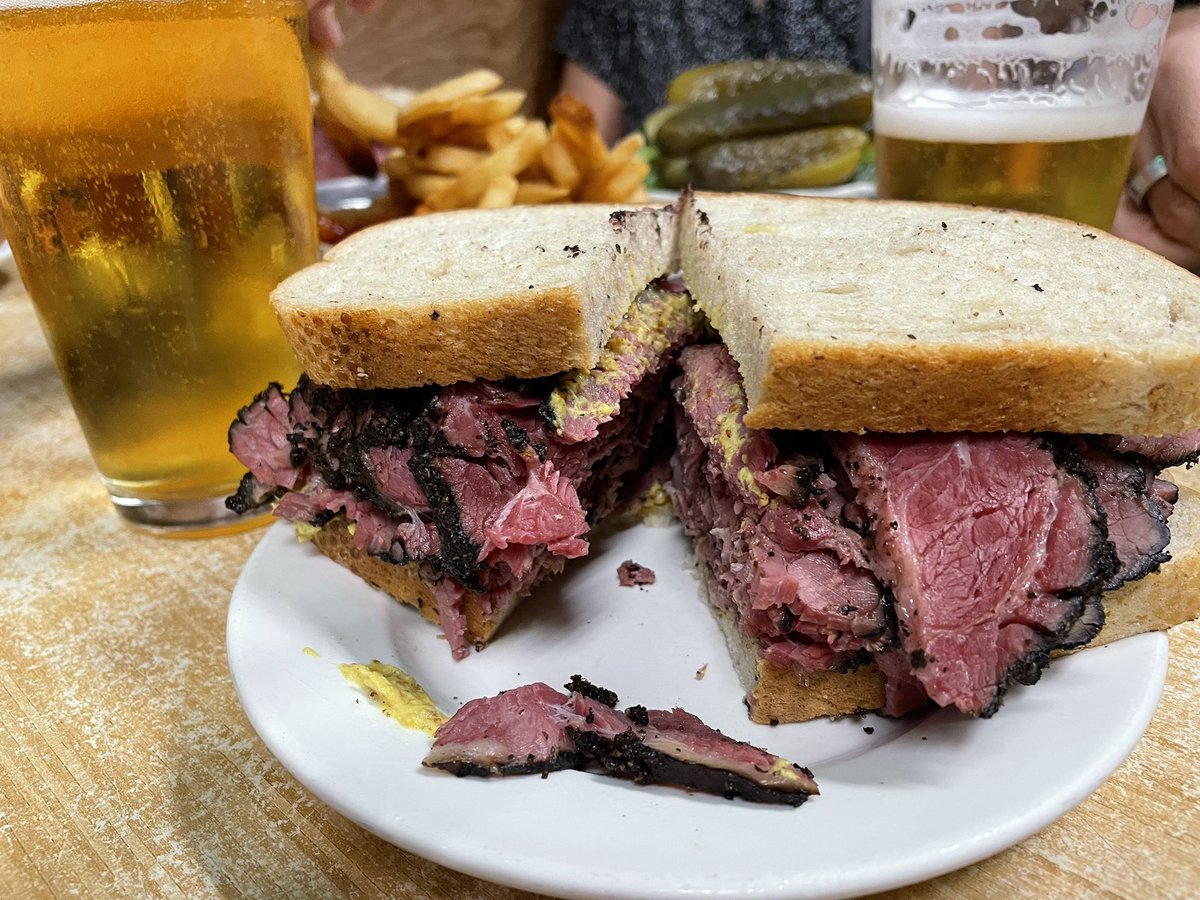 Manuel de BCN (Daniel Guillén) tweet media