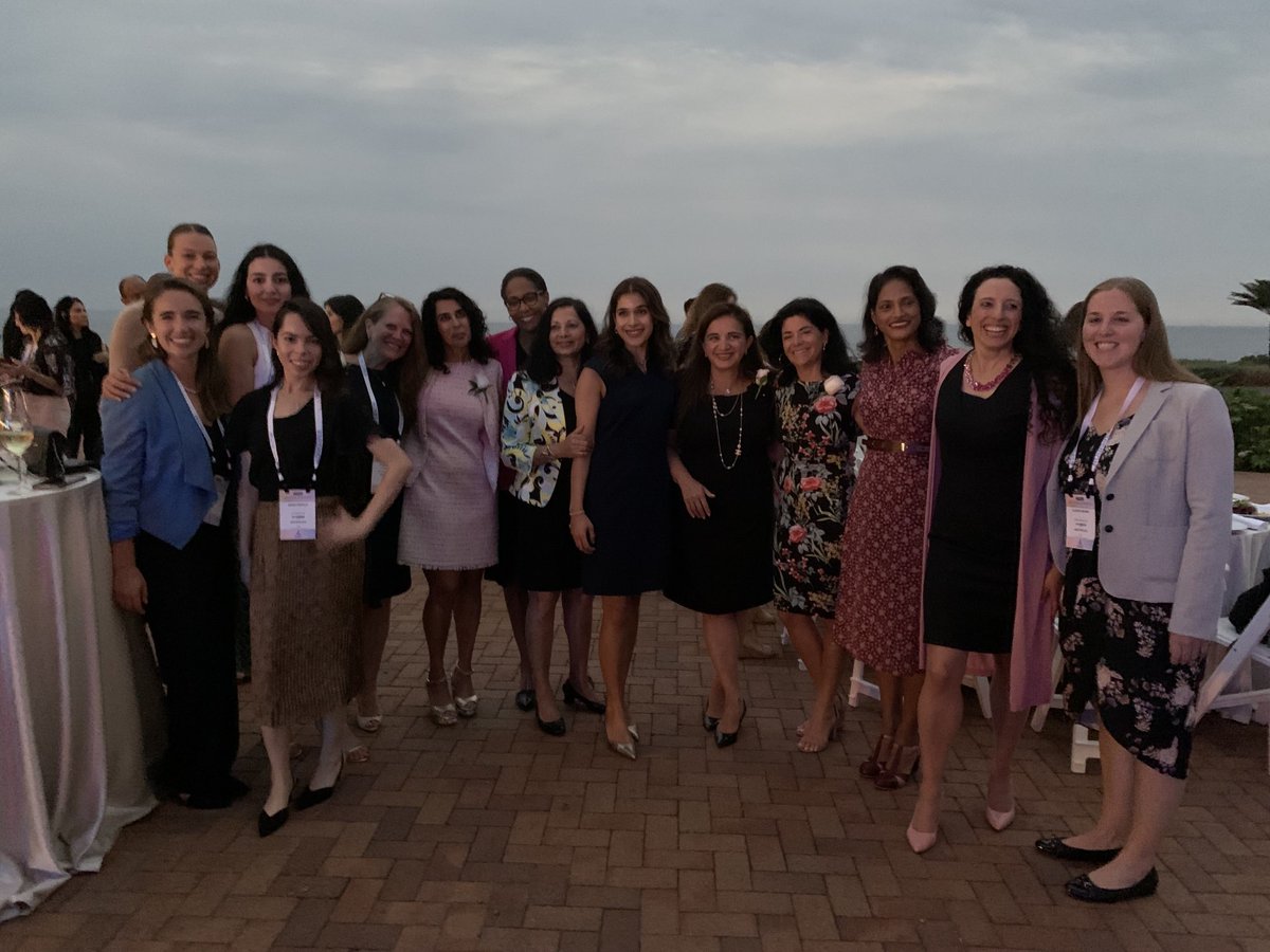 An incredible night celebrating friendship at #CMHCWomensMC . ⁦@ditchhaporia⁩ ⁦@FoodyMD⁩ ⁦@Drroxmehran⁩ ⁦@DrMarthaGulati⁩ ⁦@CBallantyneMD⁩ ⁦@ErinMichos⁩ ⁦@kewatson⁩ ⁦@HeartDocSadiya⁩ ⁦⁦@dranulala⁩ ⁦@purviparwani⁩