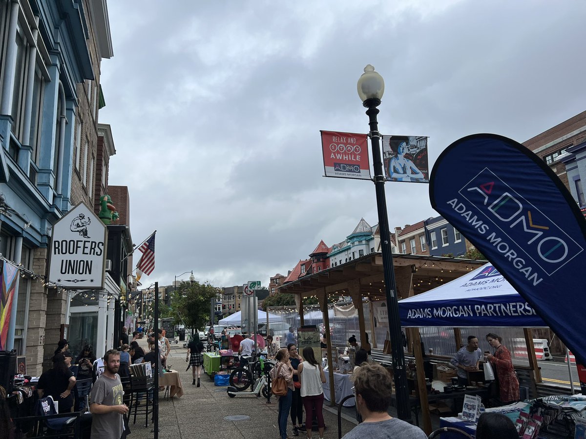 BeerMongerDC's tweet photo. We have #AdMoPride at @RoofersUnionDC. Excited to host so many great artists including @corintogallery @aurorabath and many more out front! A little rain couldn’t stop @AdamsMorganDay!!! https://t.co/BFg8ZmrLXY
