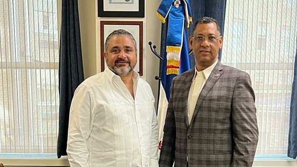 juntacentral's tweet photo. Nuestro miembro titular, @samirchamiisa, durante su visita por #Boston, sostuvo una reunión con el cónsul general de la República Dominicana en ese estado, Enrique García, con el fin de materializar acuerdos de colaboración para el fortalecimiento de ambas instituciones. https://t.co/qviwTQoA18