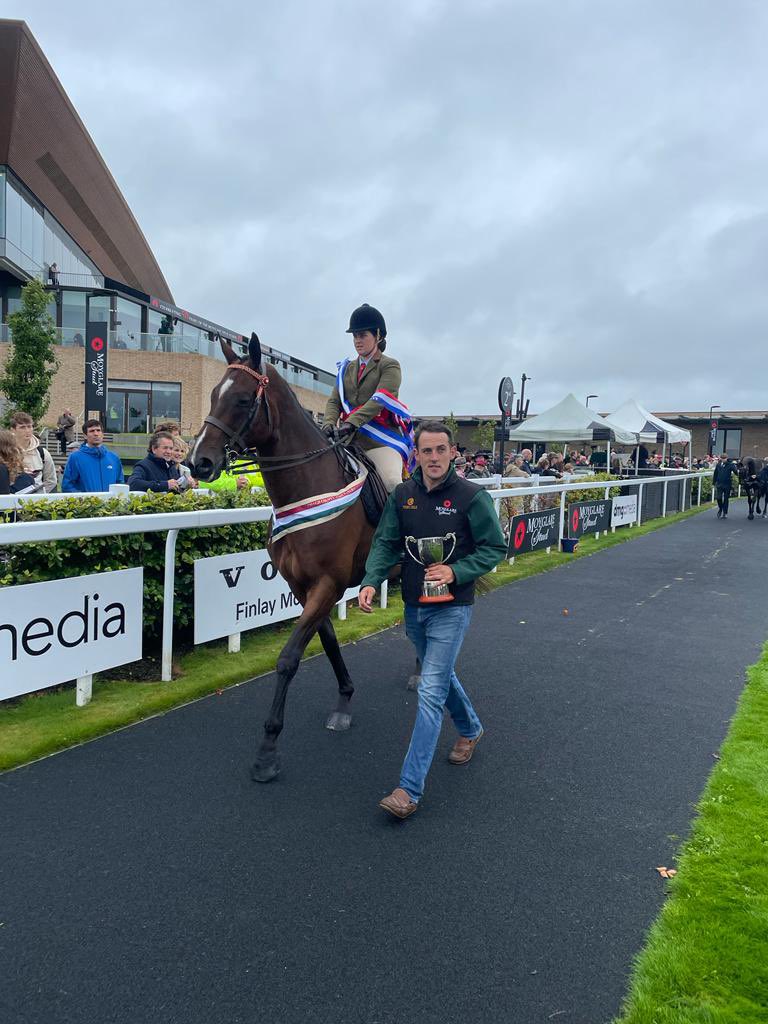 TreoEileRIR's tweet photo. We were so thrilled to have some CHAMPIONS parade at @curraghrace today! Here are just some โญ๏ธ at @IrishChampsWknd
#TigerRoll #OneforArthur #GeneralPrinciple #Douvan #HurricaneFly #SeaTheLion #RoyalDiamond #AlfredoArcano https://t.co/14UoXI3rKM