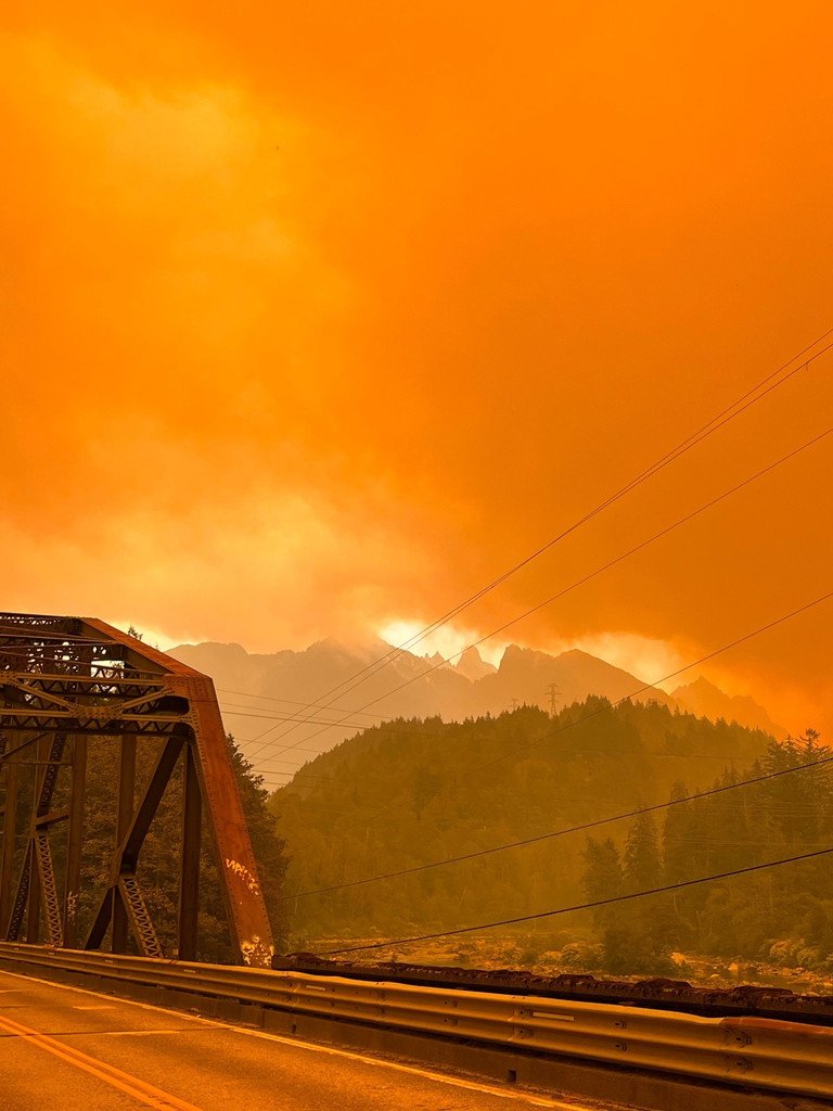 laffyjacky's tweet photo. My favorite stretch of US 2 I love visiting every fall vs today. 
#BoltCreekFire https://t.co/rsIYbADt0Z