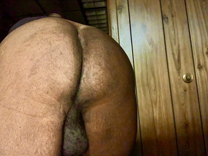 Sneaky spot at the job. https://t.co/KgcU3J7w0v