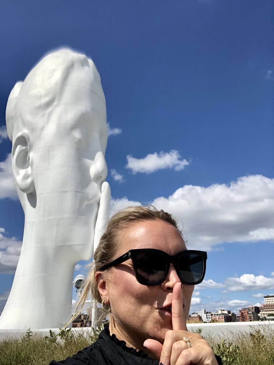 BeingMalin's tweet photo. Rosenbergeffekten i NY🇺🇸🤫 https://t.co/JavMiBHduP
