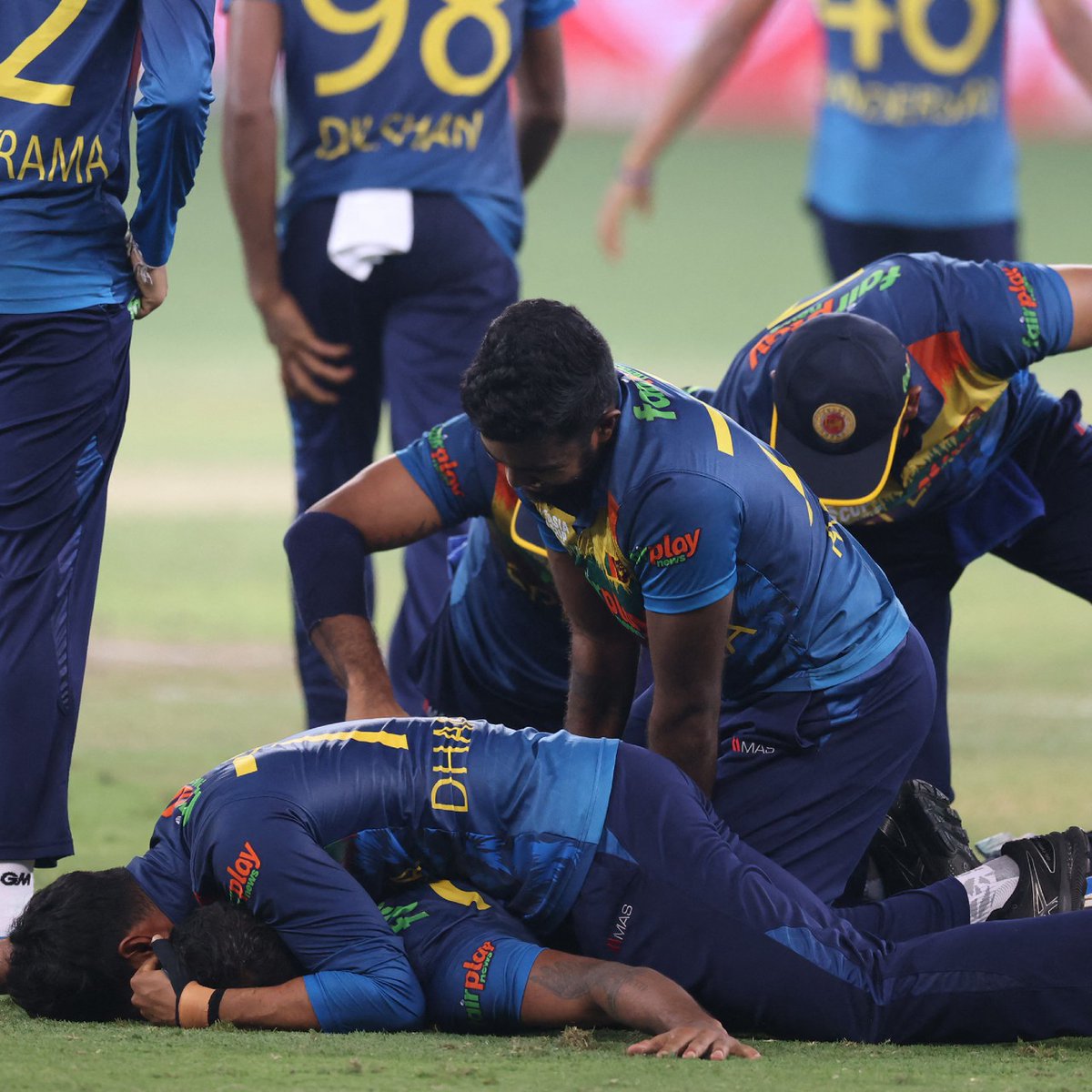SriLankaTweet's tweet photo. 🇱🇰❤ https://t.co/wl20QDOVqg