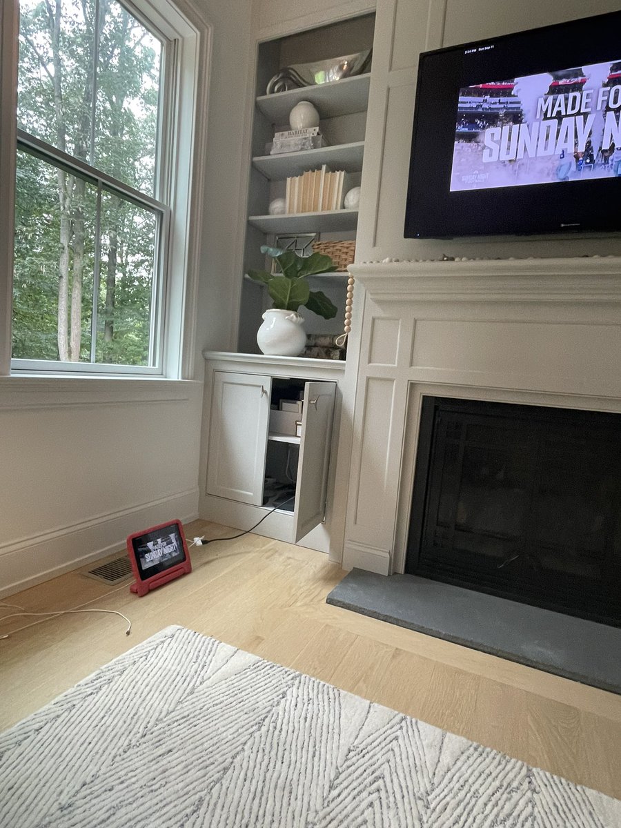 MMRyan4's tweet photo. Pretty sophisticated set up. Feel free to DM for any IT support. Might take a minute for me to get back to ya as I am sure my inbox will flooded🫠 #INDvsHOU https://t.co/TvSAEY5AL0
