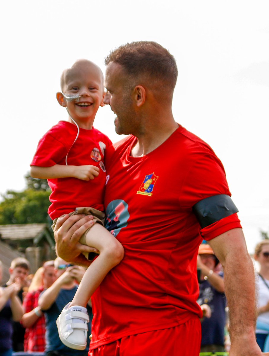 sjt_photos's tweet image. Today I had the pleasure of photographing the #AllforRio charity football match @ribchesterfc . @TommySpurr5 

Full gallery ➡️ flickr.com/gp/stevenjtayl…