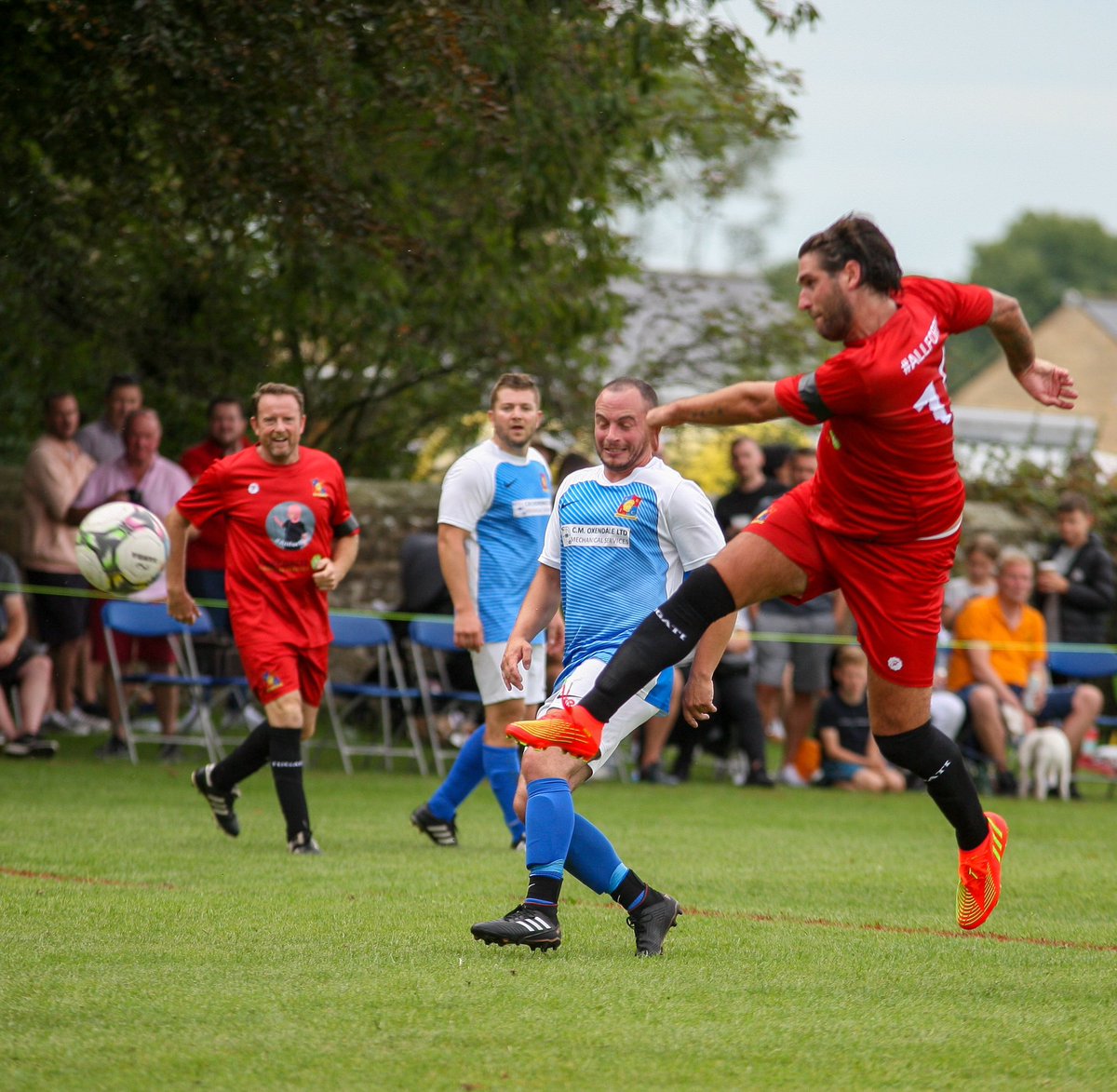 sjt_photos's tweet image. Today I had the pleasure of photographing the #AllforRio charity football match @ribchesterfc . @TommySpurr5 

Full gallery ➡️ flickr.com/gp/stevenjtayl…