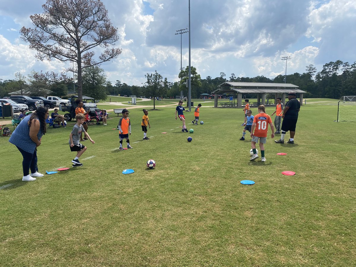 CPsoccerHOU's tweet photo. Great day and turnout on the pitch to start the 22/23 season! https://t.co/8BWLXz2nNx
