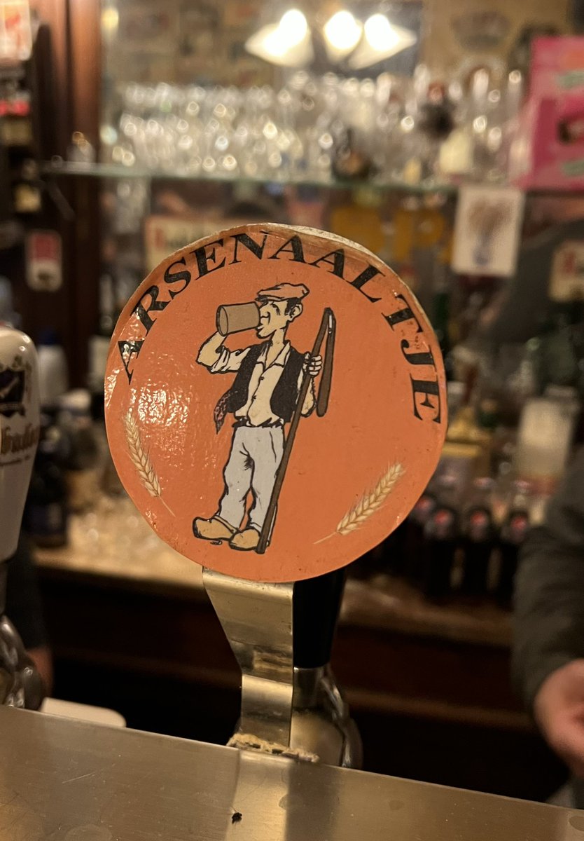 tranquilgooner's tweet photo. @arseblog a happy little find in Antwerp https://t.co/kpAwHwmrkf