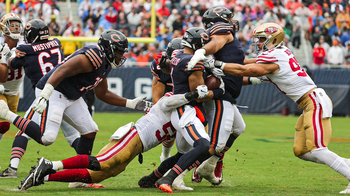 49ers's tweet photo. Defense appreciation post. #SFvsCHI https://t.co/JtlkxptnVH