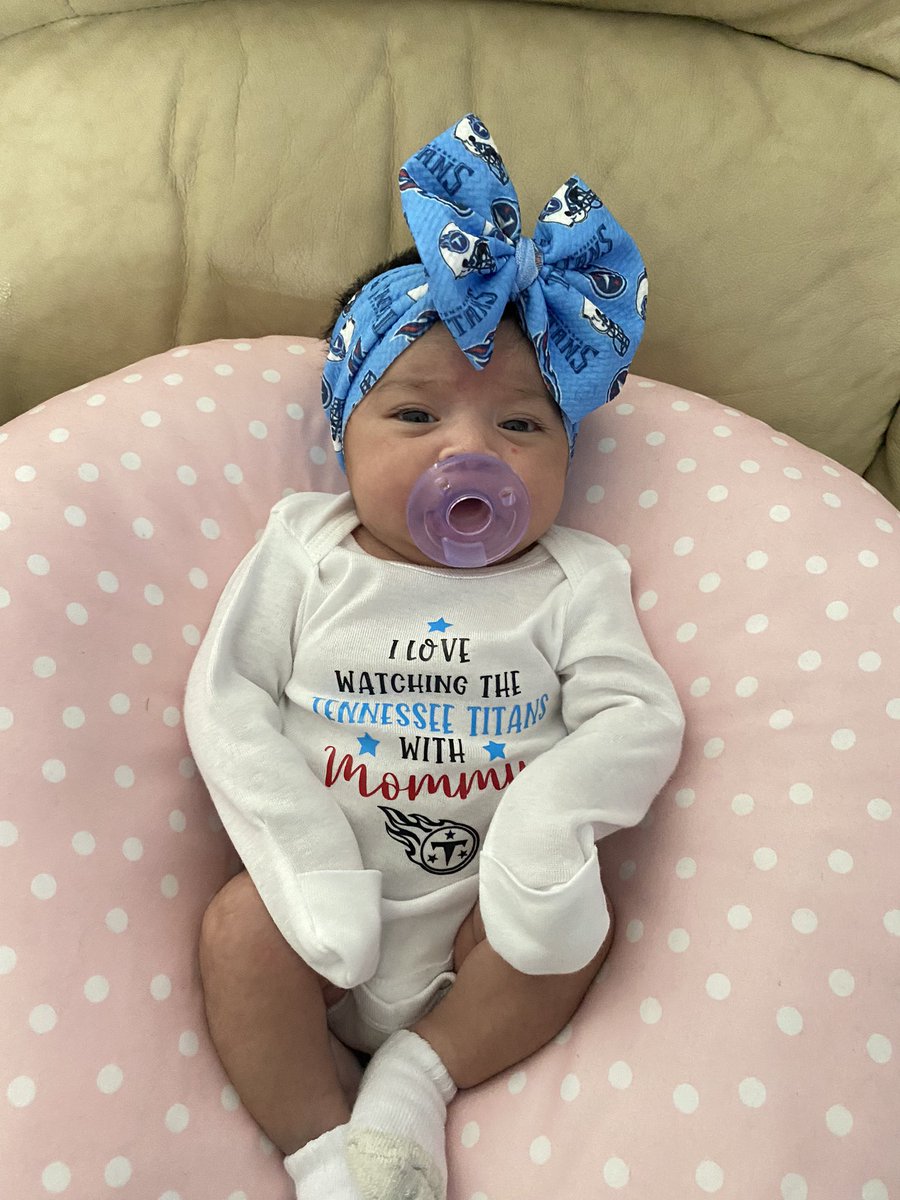 alyssa_raelyn26's tweet photo. My girl is Game Day ready! 😍 TITAN UP 💙🔥⚔️ #Titans  @Titans https://t.co/w4GknhHtfP