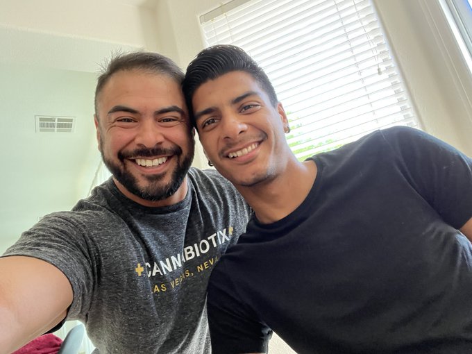 On set today with the super cute @apolloffates69 https://t.co/JgubgO54Pw<a class="tags" target="_blank" title="On Twitter" href="/?out=eyJ0eXAiOiJKV1QiLCJhbGciOiJIUzUxMiJ9.eyJpYXQiOjE3MjA1MjM3MjMsImlzcyI6InR3cG9ybnN0YXJzLmNvbSIsIm5iZiI6MTcyMDUyMzcyMywiZXhwIjoxNzUyMDU5NzIzLCJyZWRpcmVjdF91cmwiOiJodHRwczovL3R3aXR0ZXIuY29tL2Fwb2xsb2ZmYXRlczY5In0.P9dWqBvTaLLwhryoTirICG6Z_EKL0Ls2v9ftBLCW3sqWFzbwJjYabReEQQ-9azAPSA9DDvzEi5srkQTO880Q9g">@apolloffates69</a>