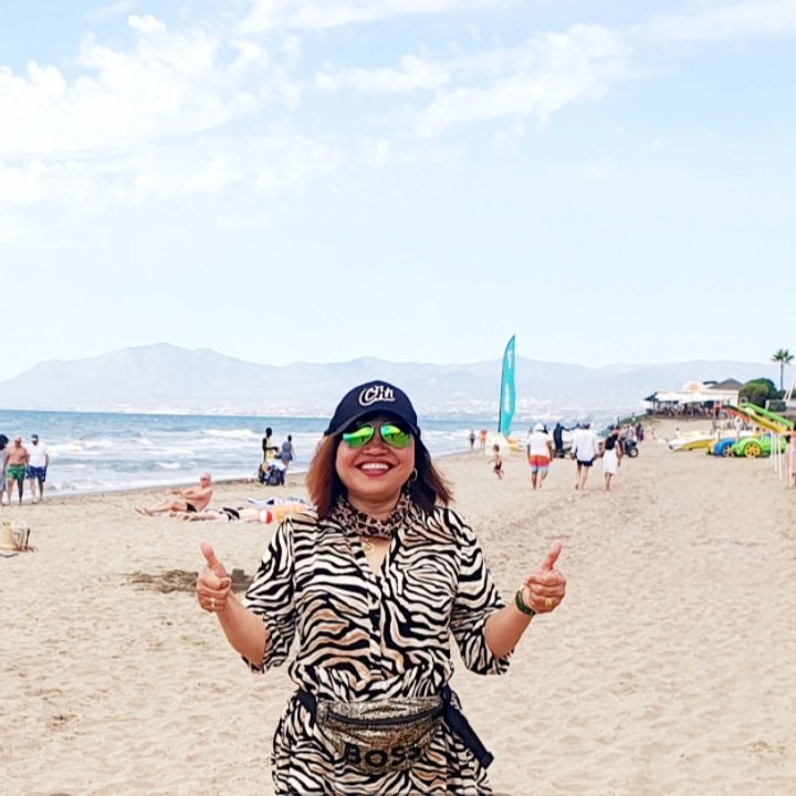 RocheHearts's tweet photo. Just want to have sand in my toes...🤩🙈🦶👣
Chiringuito beach, Marbella🇪🇦 https://t.co/v2HerkZK7O