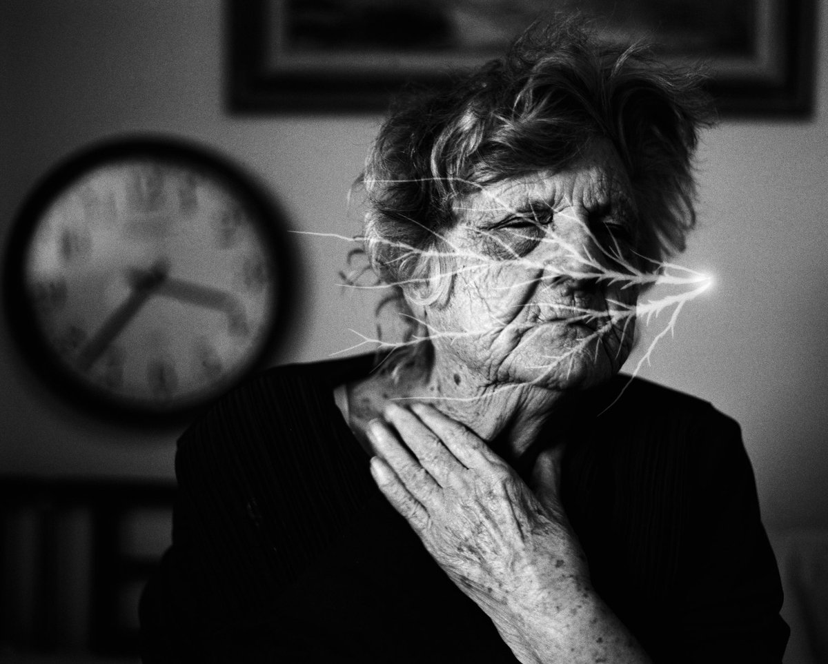 ghostshaped's tweet image. The Pentax 67 75mm 2.8AL is my #1 favorite lens I’ve ever used. My desert island lens. Here’s a wet plate of it, and 3 portraits I’ve made using it. Getting a 35mm field of view mixed with an almost LF look handheld makes it perfect in my eyes.