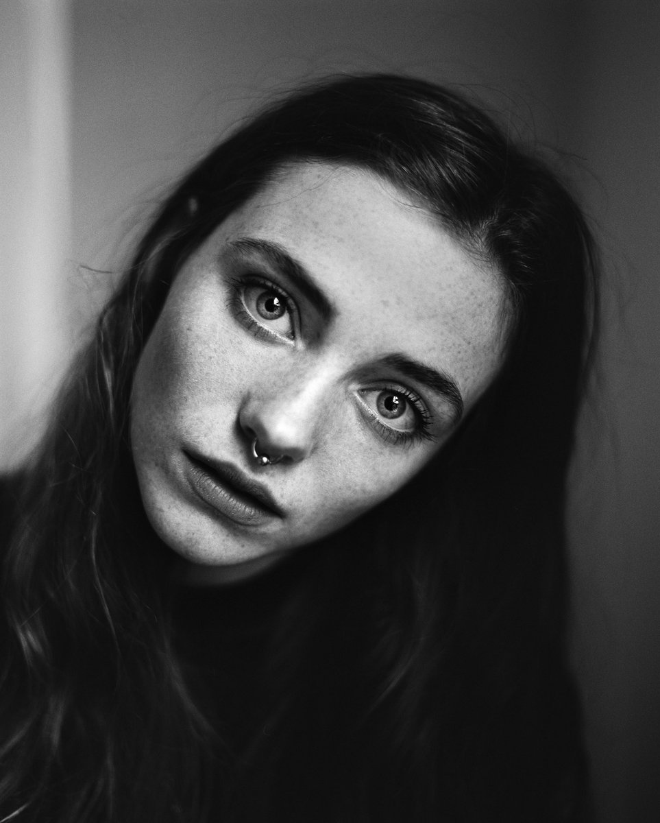 ghostshaped's tweet image. The Pentax 67 75mm 2.8AL is my #1 favorite lens I’ve ever used. My desert island lens. Here’s a wet plate of it, and 3 portraits I’ve made using it. Getting a 35mm field of view mixed with an almost LF look handheld makes it perfect in my eyes.