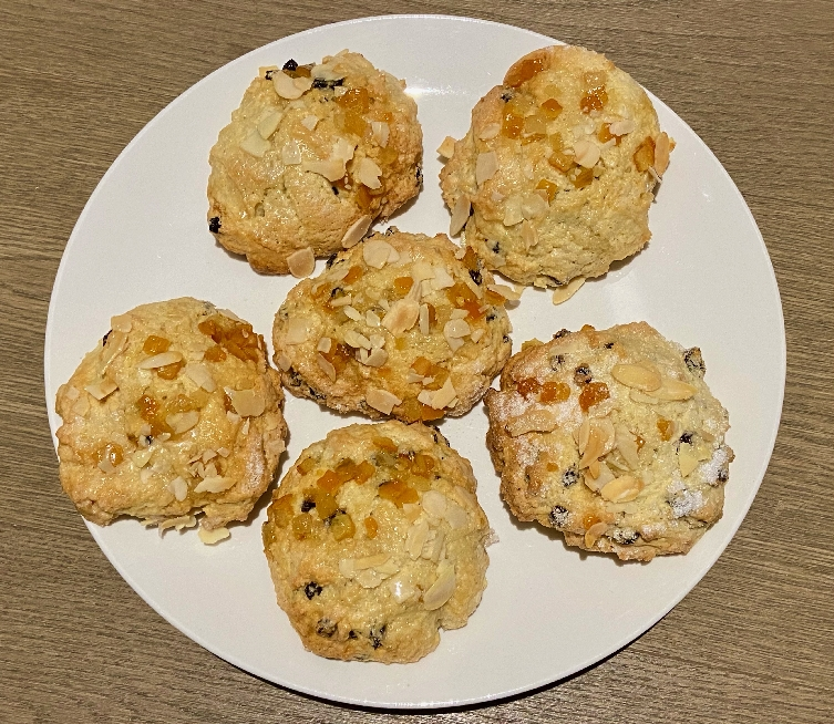 Another splendid re-creation by <a href="/StGilesResident/">Alex Bray</a> - this time it's Cleveland Cakes..
foodsofengland.co.uk/Cleveland_Cake…