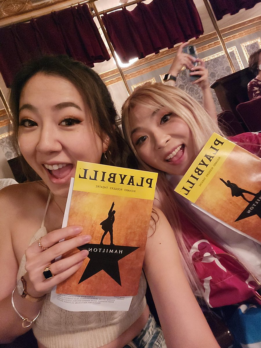 fuslie's tweet photo. ABOUT TO SEE HAMILTON ON BROADWAYYY https://t.co/OuddtgMIhv