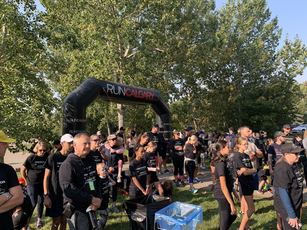neufeld_mark's tweet photo. Had a great morning yesterday at #ConfederationPark for the @terminatorfdn run for youth addiction awareness. Nice to see @VanishaBreault @jordanwitzel and many others out promoting awareness, optimism and recovery. Great to see so many @CalgaryPolice members as well as…/2 https://t.co/pNzY2GYYPV