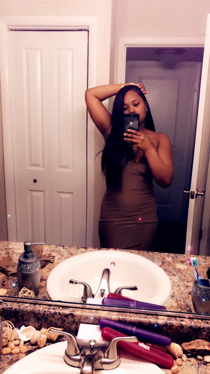 keyashaaf's tweet photo. You choose 💋 https://t.co/4SdtZSOQRZ