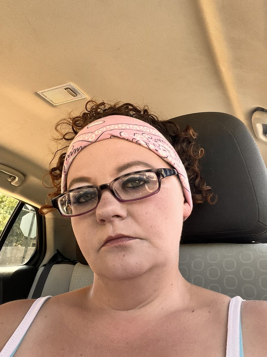 TribalSquad1's tweet photo. When your shine is dark, inner beauty turned ugly, and feels like you’ve been shot through the heart #mentalhealthsucks #tryingtostaystrong #MyEnemyisMe #mydemonsarewinning https://t.co/N7hzuMNFSO
