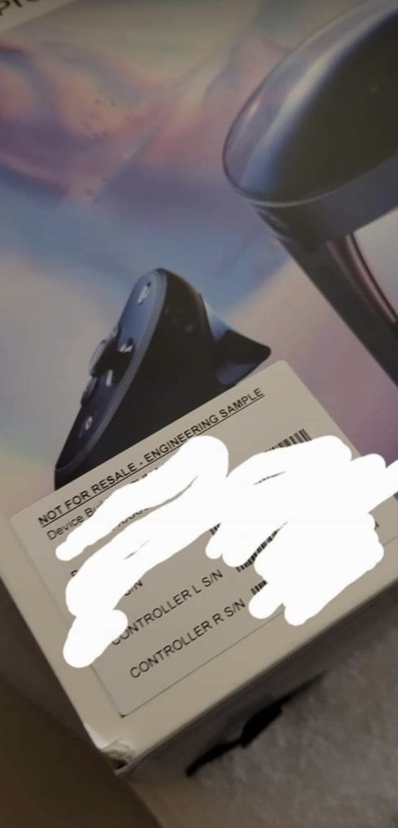NathieVR's tweet image. The first pictures of an alleged Quest Pro have just been leaked.
