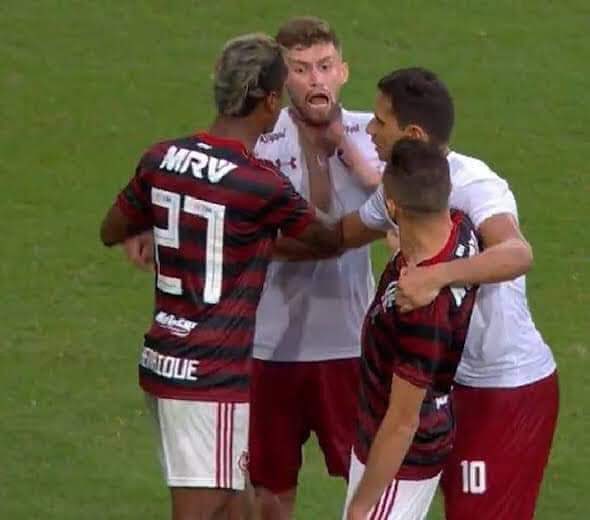 dxdfcb's tweet photo. melhores momentos do bruno henrique pelo flamengo,para matar a saudade 

a thread https://t.co/S0DoX0CiIN