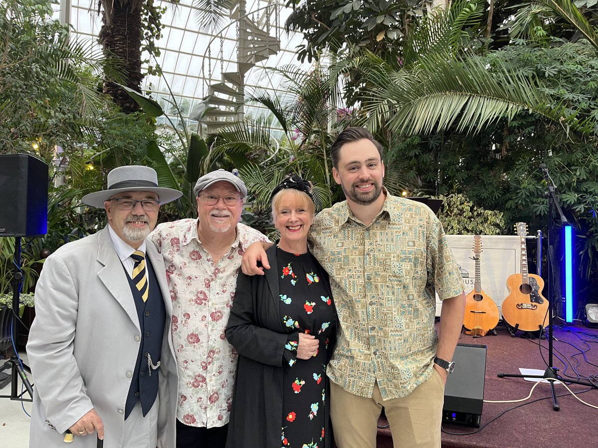 MichaelStarke57's tweet image. ‘Ginger And The Breadmen’ Sefton Park Palm House Liverpool. ✌️❤️