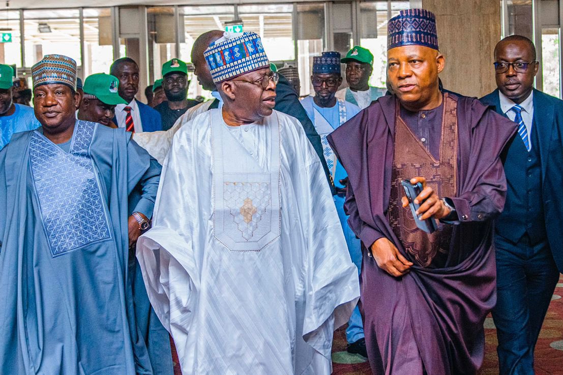 TinubuMediaS's tweet photo. Don’t say anything, just retweet aggressively and pass to press wailers neck. https://t.co/3soPJHKjcn
