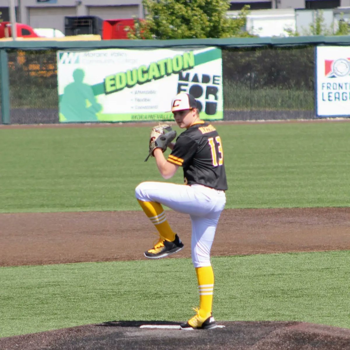 Uribe10's tweet photo. A welcome sight! After nearly 4.5 months, @mazurek_connor returned to the bump. Didn't miss a beat either. ⚾️💛🖤 @canes_illinois @ZachTeske1 #comebackszn #offtheIL #hesbackkkk https://t.co/1nrZBN03I3