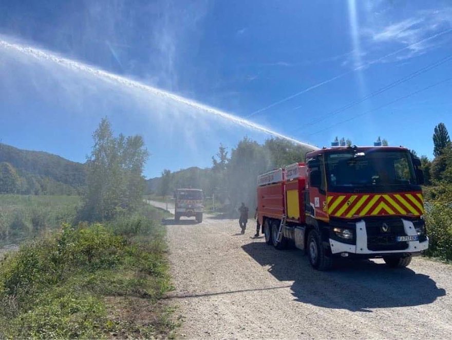 CS_Culoz's tweet photo. Ce dimanche 11 septembre, au centre d’incendie et de #secours de #Culoz se déroulait la #manœuvre générale annuelle des #Chef d’agres Tout Engins (Chef du #fourgons #incendie). Étaient présent des #sergents et #adjudants des casernes de Culoz et Belley.
@sdis01 https://t.co/a1LJgZTWCw