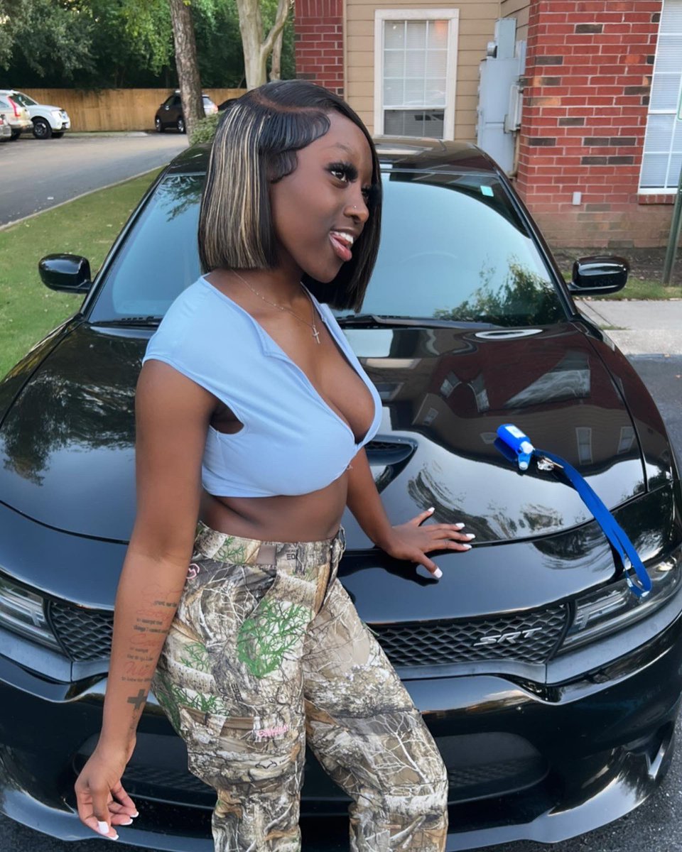ashunak's tweet photo. baddest chick from the bluff💙💛… https://t.co/HwMN5Zegp1
