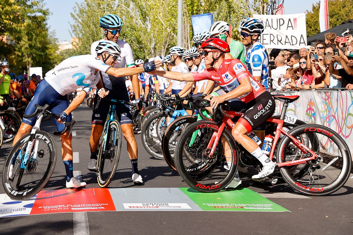 Voy a necesitar un tiempo para asimilar todo lo vivido hoy. Por ahora, simplemente GRACIAS.

😉 Casi, pero todavía no se acaba. #LaÚltimaBala #LaVuelta22

📷 Photo Gómez Sport