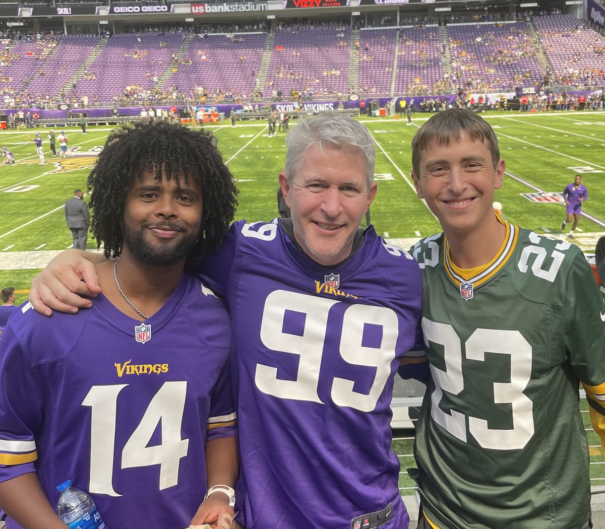 Brendan_SD's tweet photo. The #Vikings and #Packers is tough on a lot of families in our area, even tougher for families with that one idiot.  #Skol https://t.co/vuZpFEdyCE