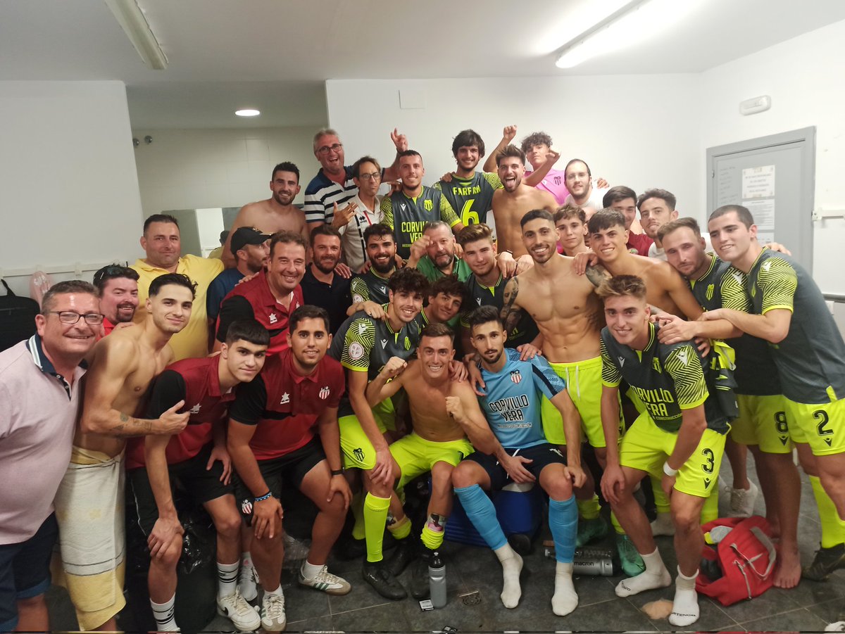 cdazuaga's tweet photo. Sentimiento,sacrificio,compromiso y unión. Cuatro cosas que no van a faltar en nuestro club! https://t.co/K4d1dDAKAC