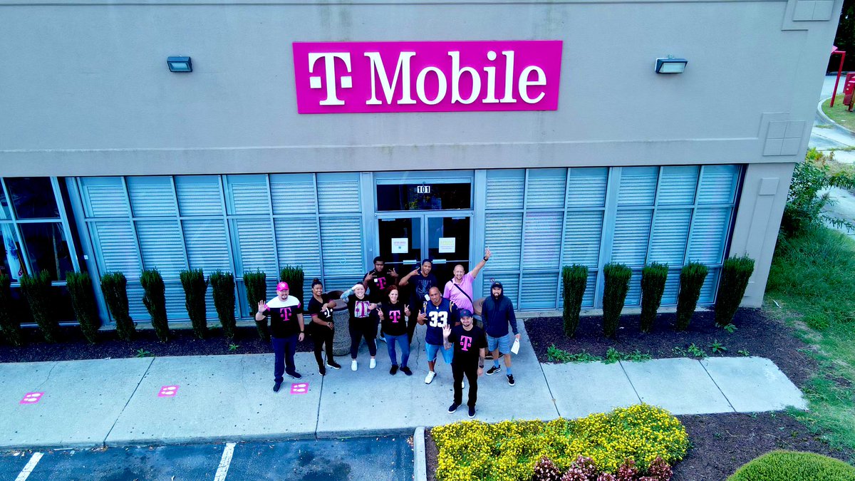 Set your expectations this high, and the Silverbrook Sharks will deliver! #CoastalVA #TheCrown #BestTeamInWireless