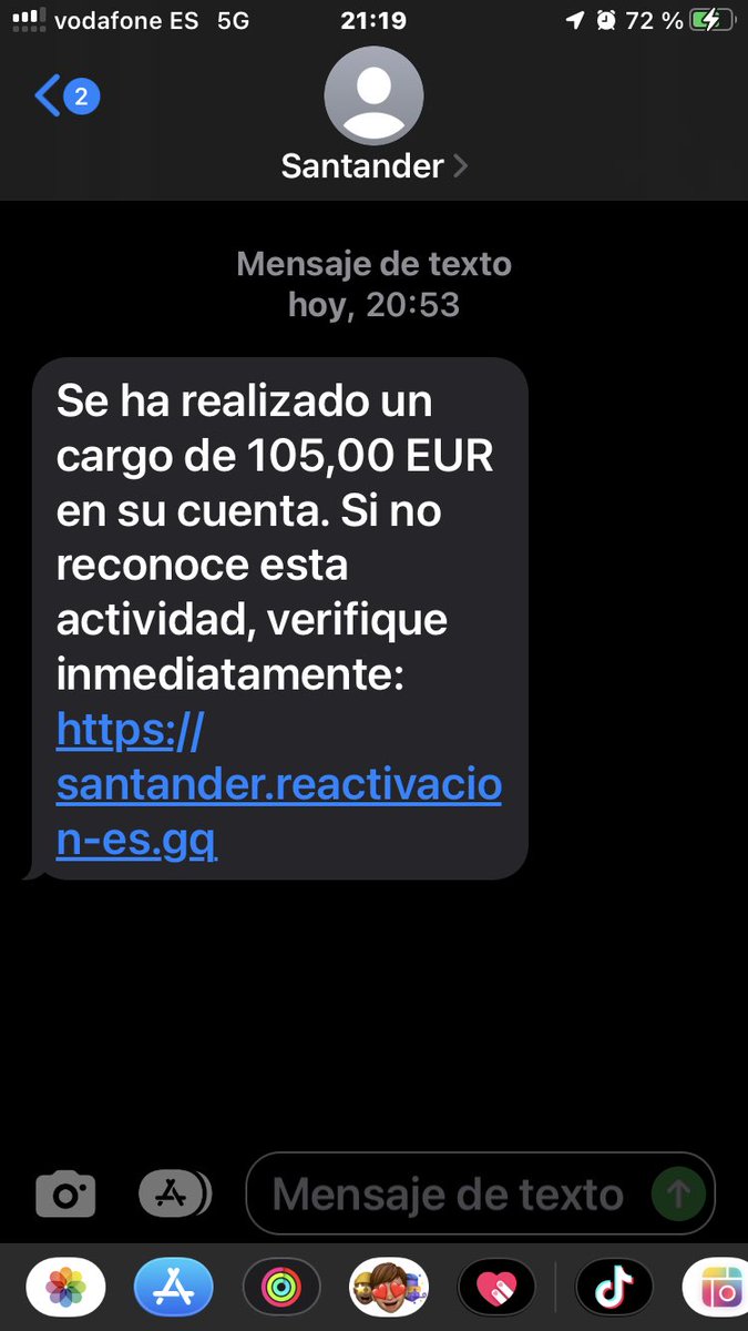 _Jesuslopezg's tweet photo. Constantemente recibo mensajes como este. Nadie puede hacer nada contra estos delincuentes?
⁦@policia⁩ 
⁦@bancosantander⁩ https://t.co/ZPYmJWuuy7