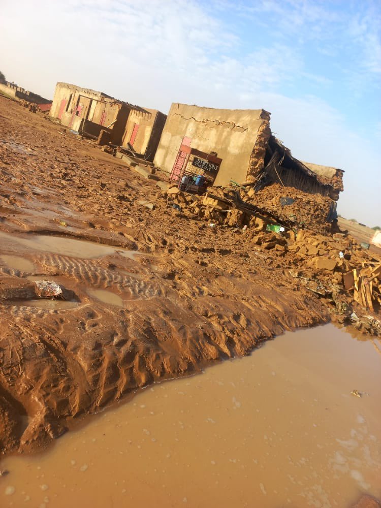 MedLilly1's tweet photo. Des inondations signalées dans la commune de #Tarkint cercle d'Almoustrat https://t.co/0uaErsUvHj