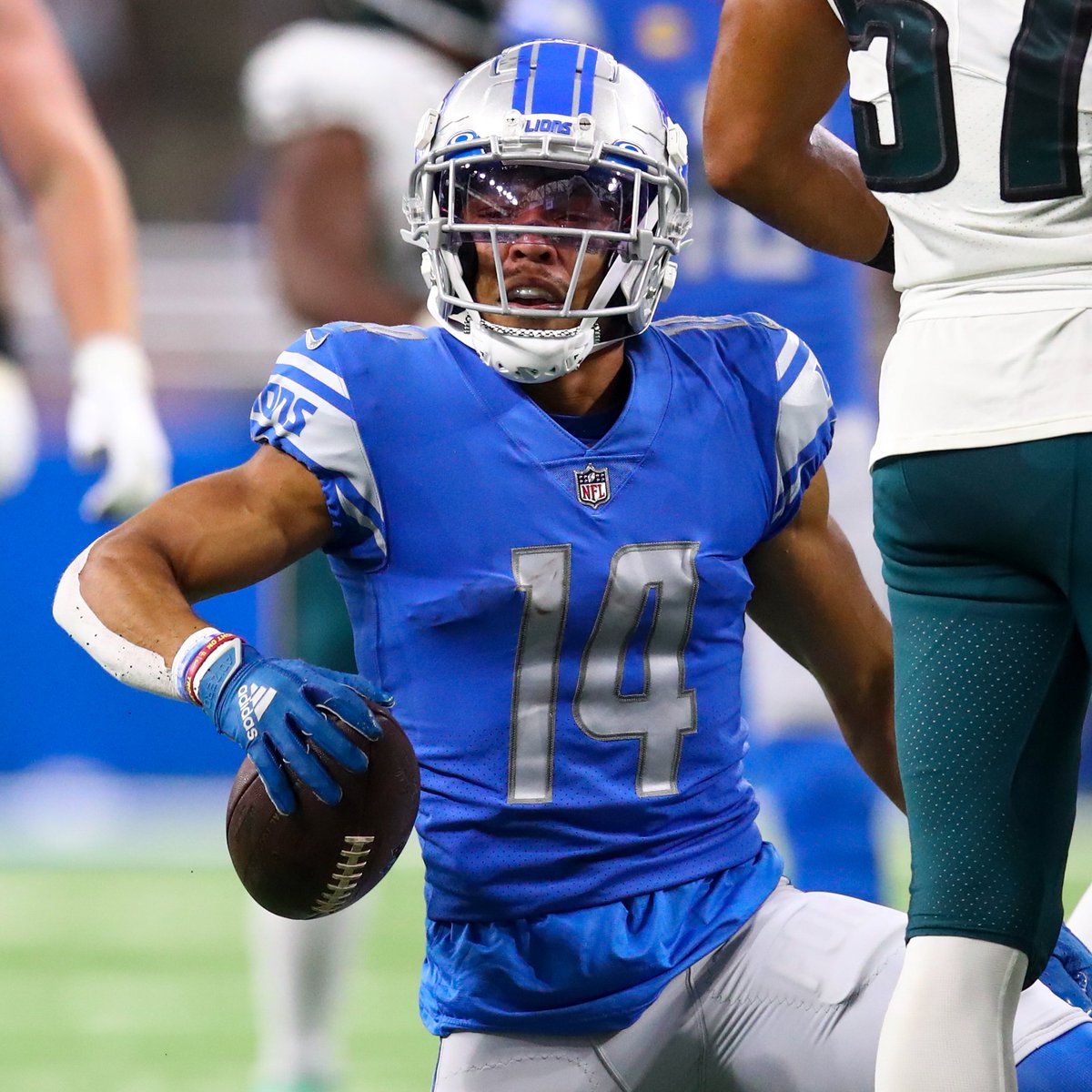 NFL On Twitter 3 20pm amonra stbrown Touchdown 3 23pm Equanimeous nfl-on-twitter-3-20pm-amonra-stbrown-touchdown-3-23pm-equanimeous