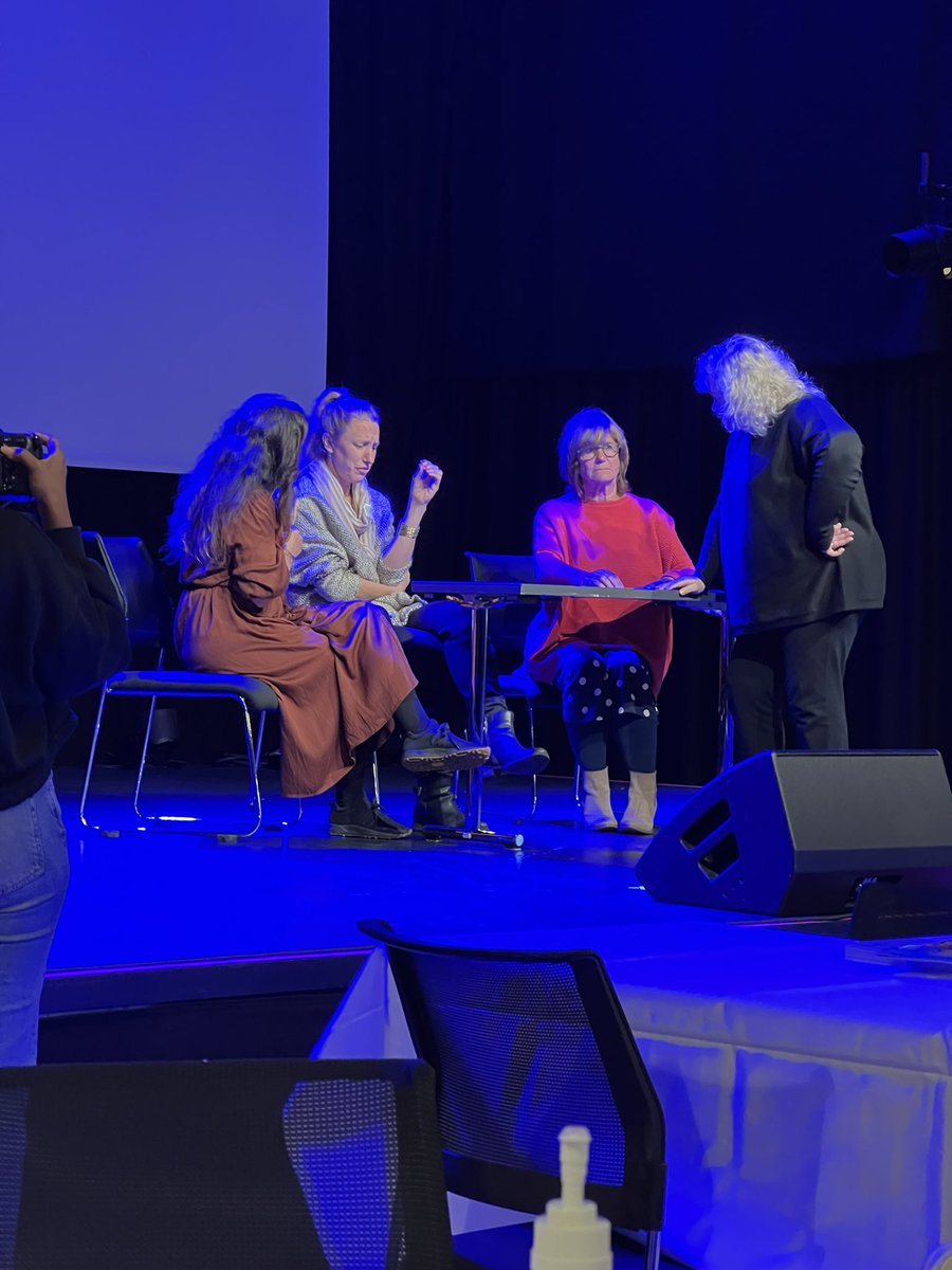 sheena_byrom's tweet photo. It was a joy being with midwives, students, obstetricians, doulas, mothers, fathers, birth workers and families at @ctruls fabulous birth festival in Drammen, Norway. Wonderful to meet you @birthsmalltalk at last! Now en route to Denmark 🇩🇰 https://t.co/IOqeZMyRrZ