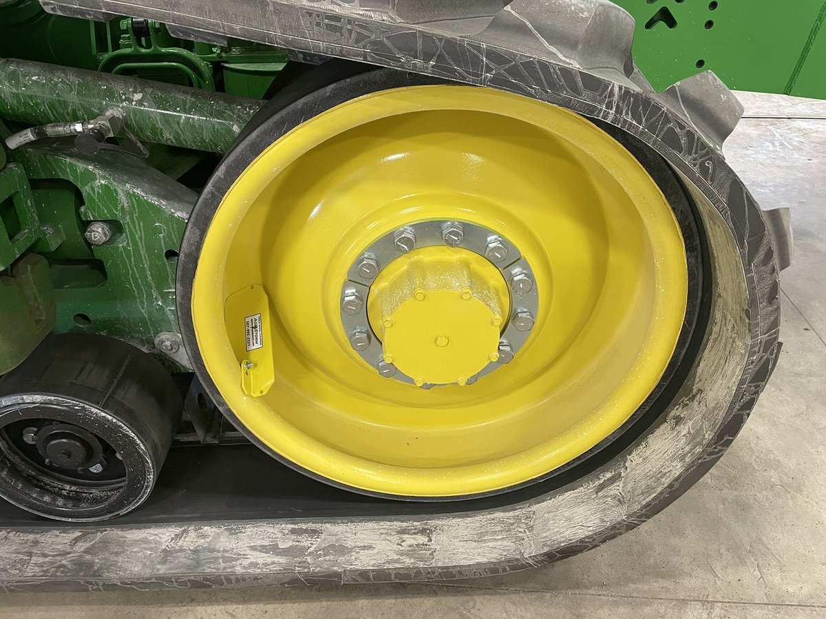 collegeboy75's tweet photo. ‘22 and newer Deere RT rims are different. Luckily the team @AgStormLLC had been out earlier this spring to measure the old and new rims. New design. Hope these hold better than the other style. https://t.co/kA5wsMSxbb