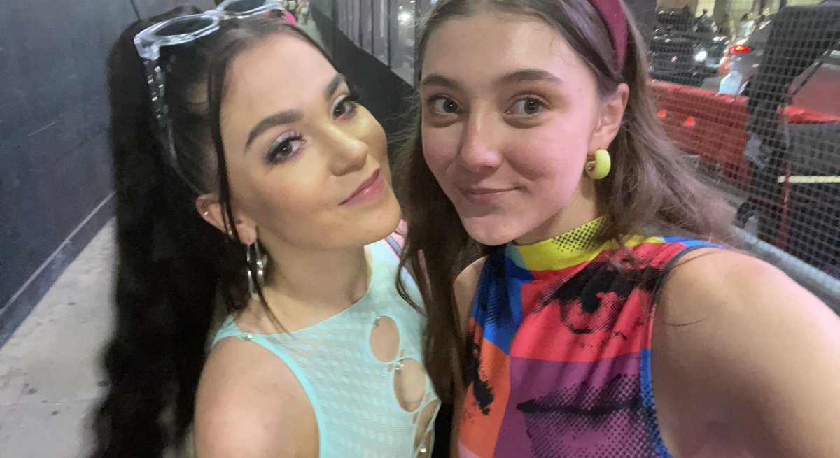 suttonlambb's tweet image. hey queen @caitlynrae