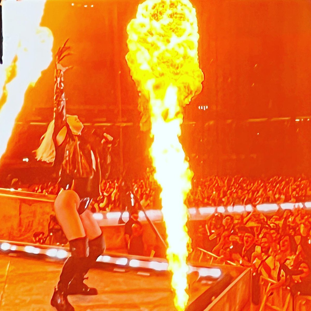 Gaga last night was epic!! Was great to finally see this show after 2 years!