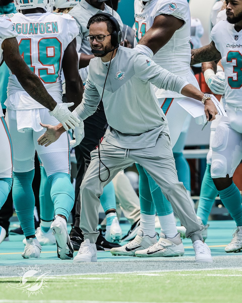 Dolphins_UK's tweet image. First NFL game as a head coach. First win as head coach. RT to congratulate Coach McDaniel on his great start 💪