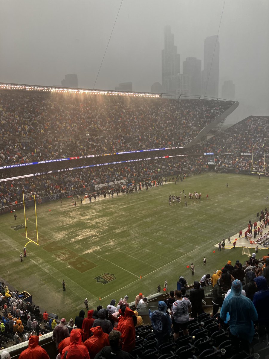 mattbarrows's tweet photo. Current view of Lake Michigan… https://t.co/RKTj59y5i8