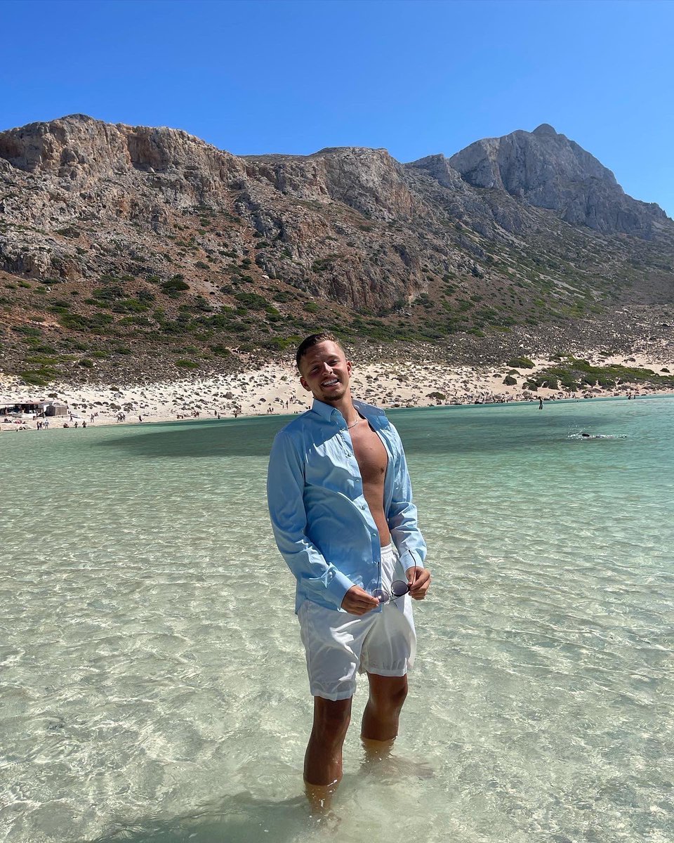 ZachHdi's tweet photo. La Grèce me va mieux que le Maroc?🤔 https://t.co/bE2pqIz7PH